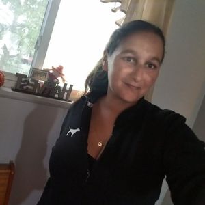 Meet your Posher, Gloria